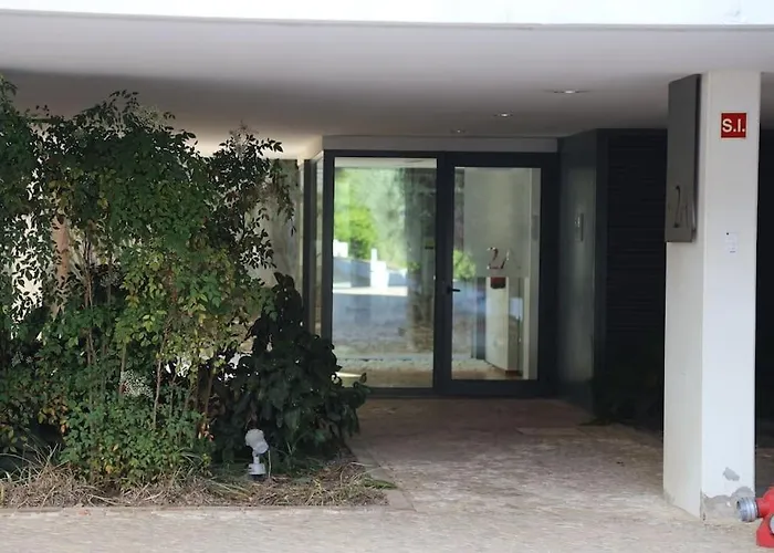 Lagos, Meia Beach, Marina 拉哥斯