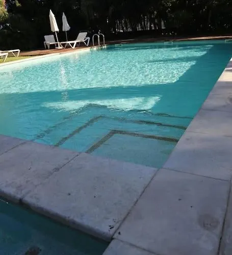 Lagos, Meia Beach, Marina