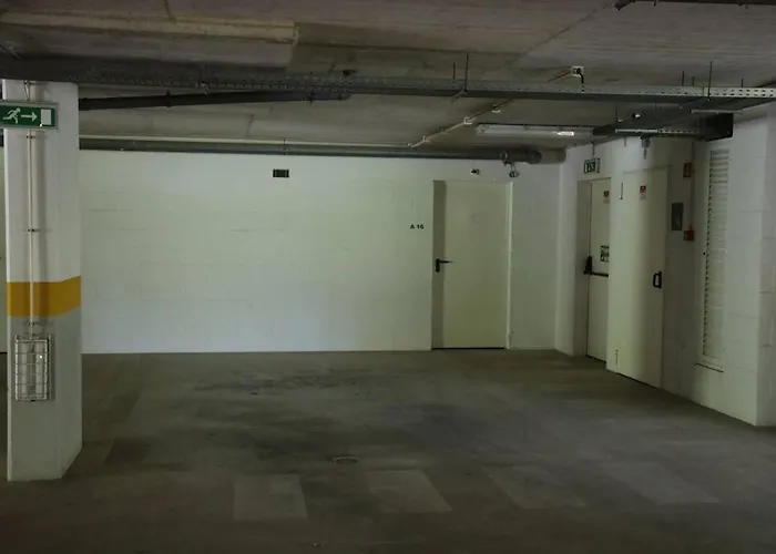 Lagos, Meia Beach, Marina 拉哥斯