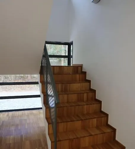 Lagos, Meia Beach, Marina *