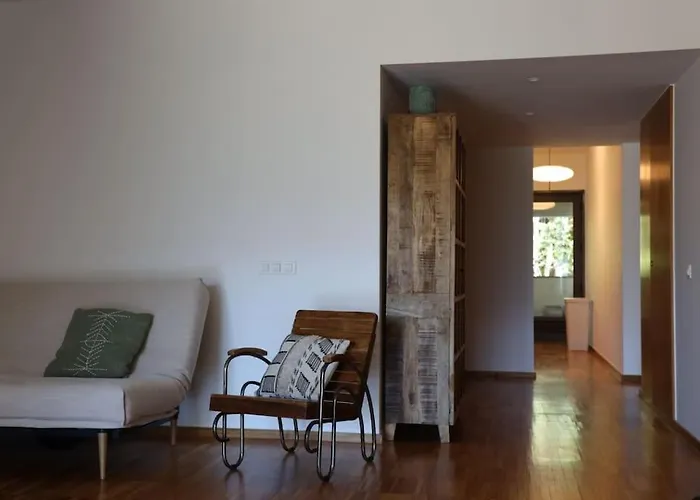 Lagos, Meia Beach, Marina Lagos