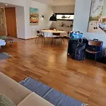 Daire Lagos, Meia Beach, Marina