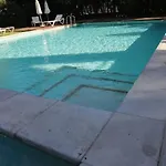 Lagos, Meia Beach, Marina